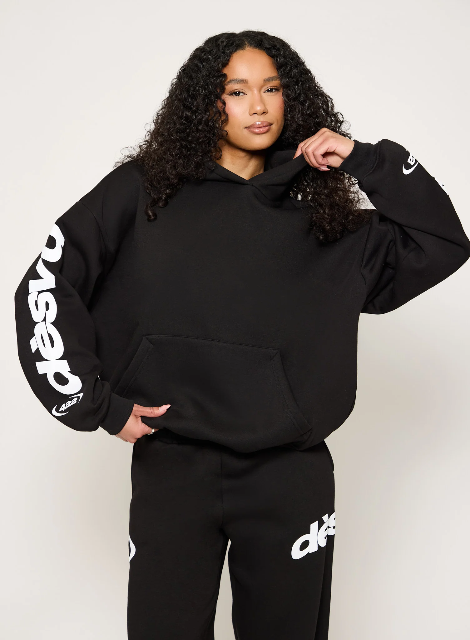 422 Hoodie - Black - Image 5