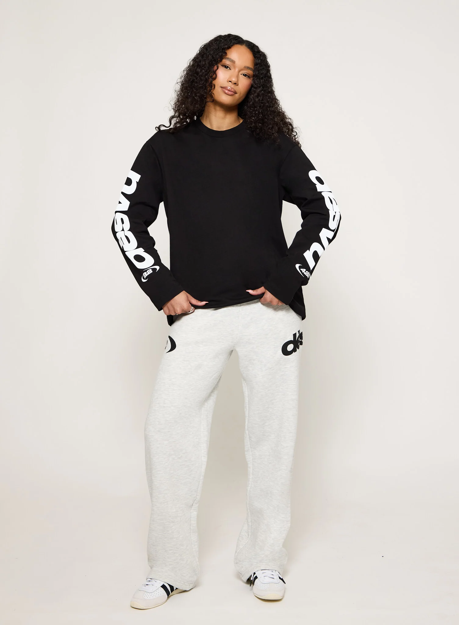 422 Long Sleeve Tee - Black - Image 3