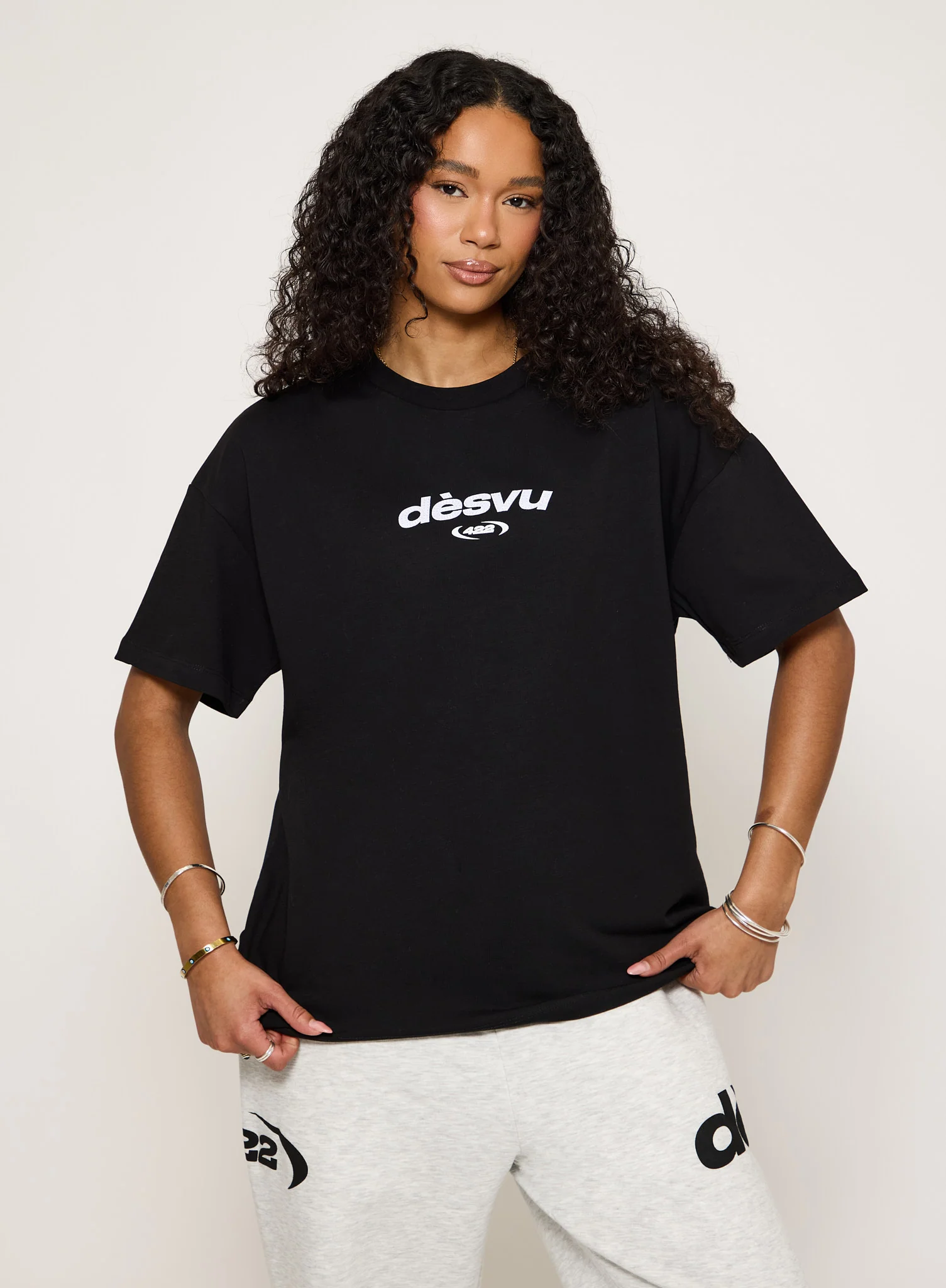 422 Oversized Tee - Black - Image 3